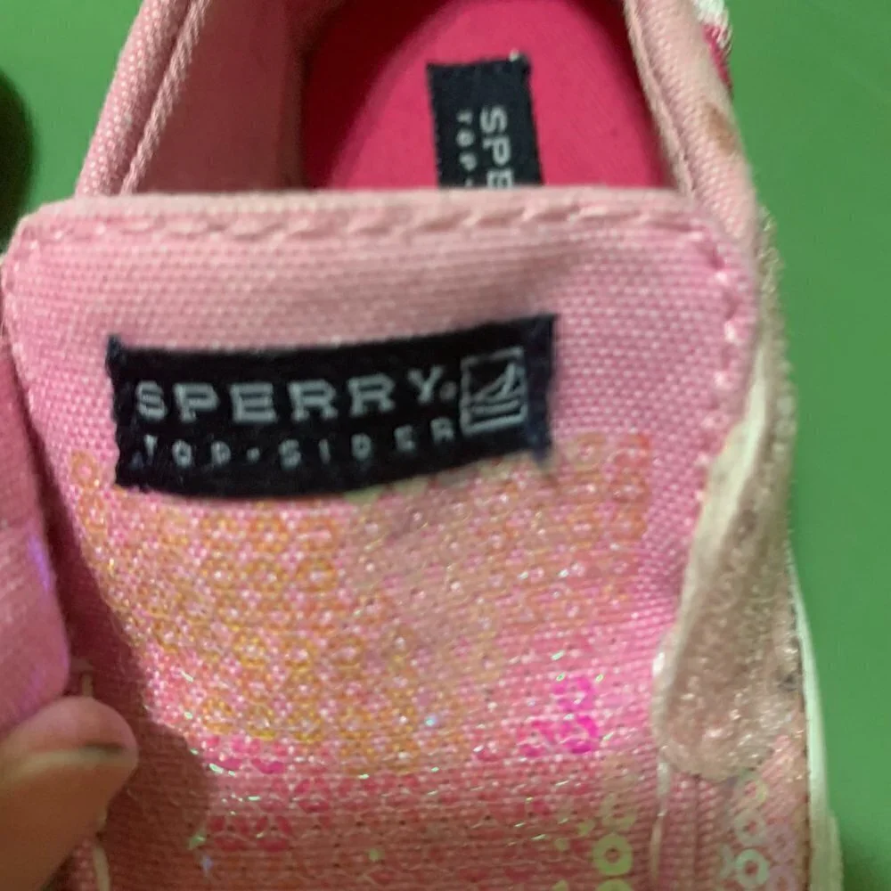 Sperry Top Sider Bahama JR. Pink Slip on Loafers, shoes with laces. Size 7M